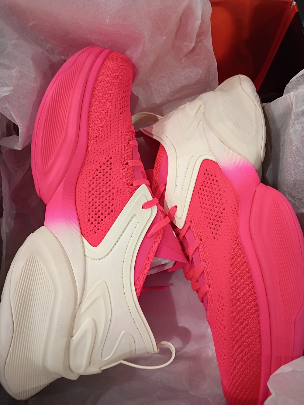 APL McLaren Hyspeed Men's Magenta & Cream Athletic Shoes New - Picture 2 of 16